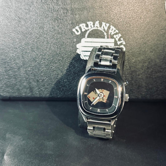 Poker Face in Motion - The Game Never Stops - Square Dial