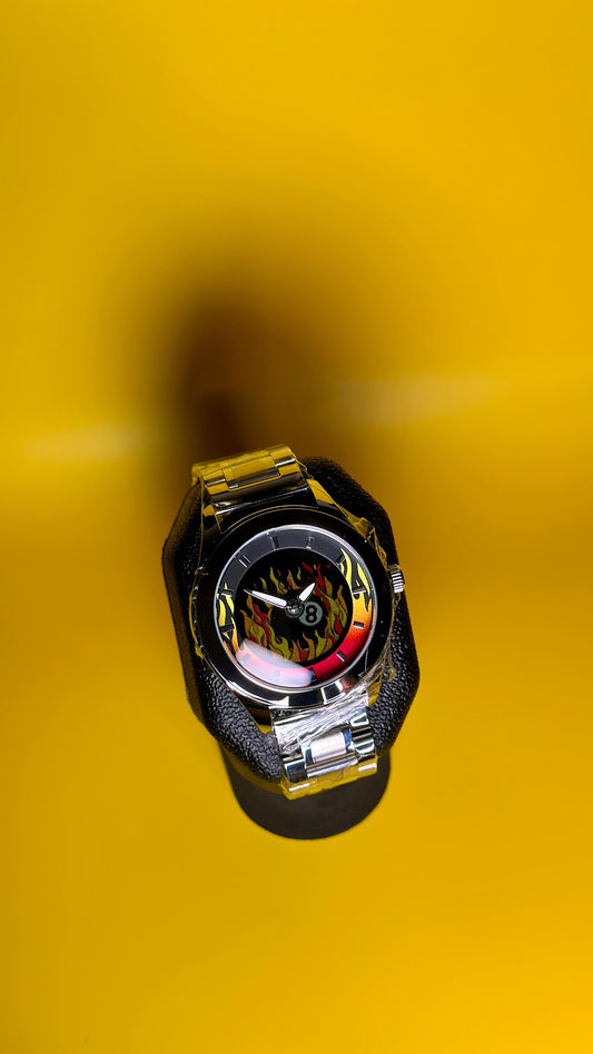 The Flame 8-Ball Retro - Animation on Your Wrist