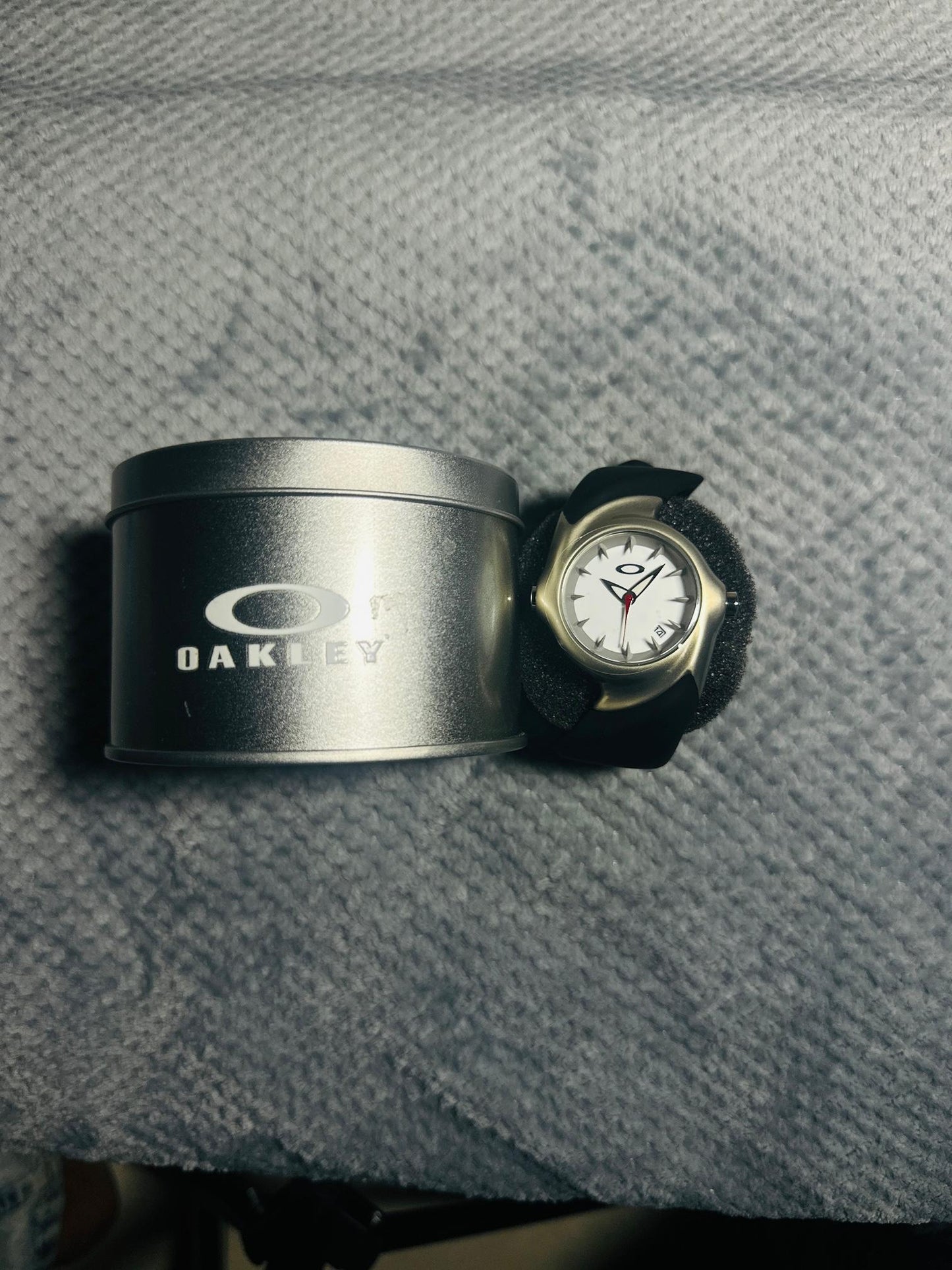 OAKLEY CRUSH 2.0 – Y2K ICON REBORN