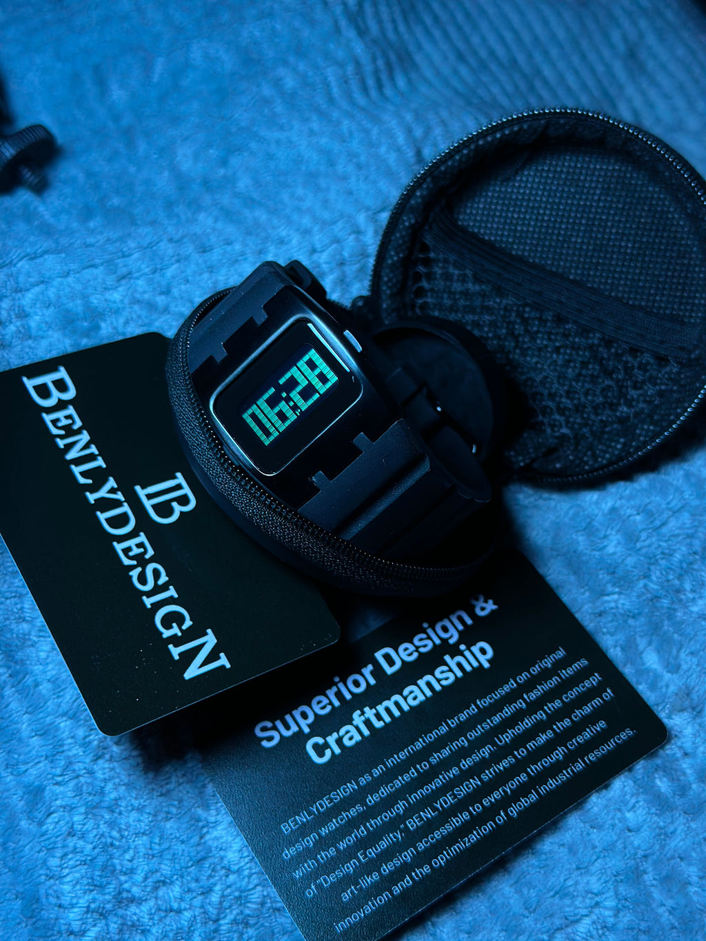 IB DESIGN Unique Metal Watches Digital BENLY Watches For Men Minimalist Style Fashion Electronic Cool Watches Z8000