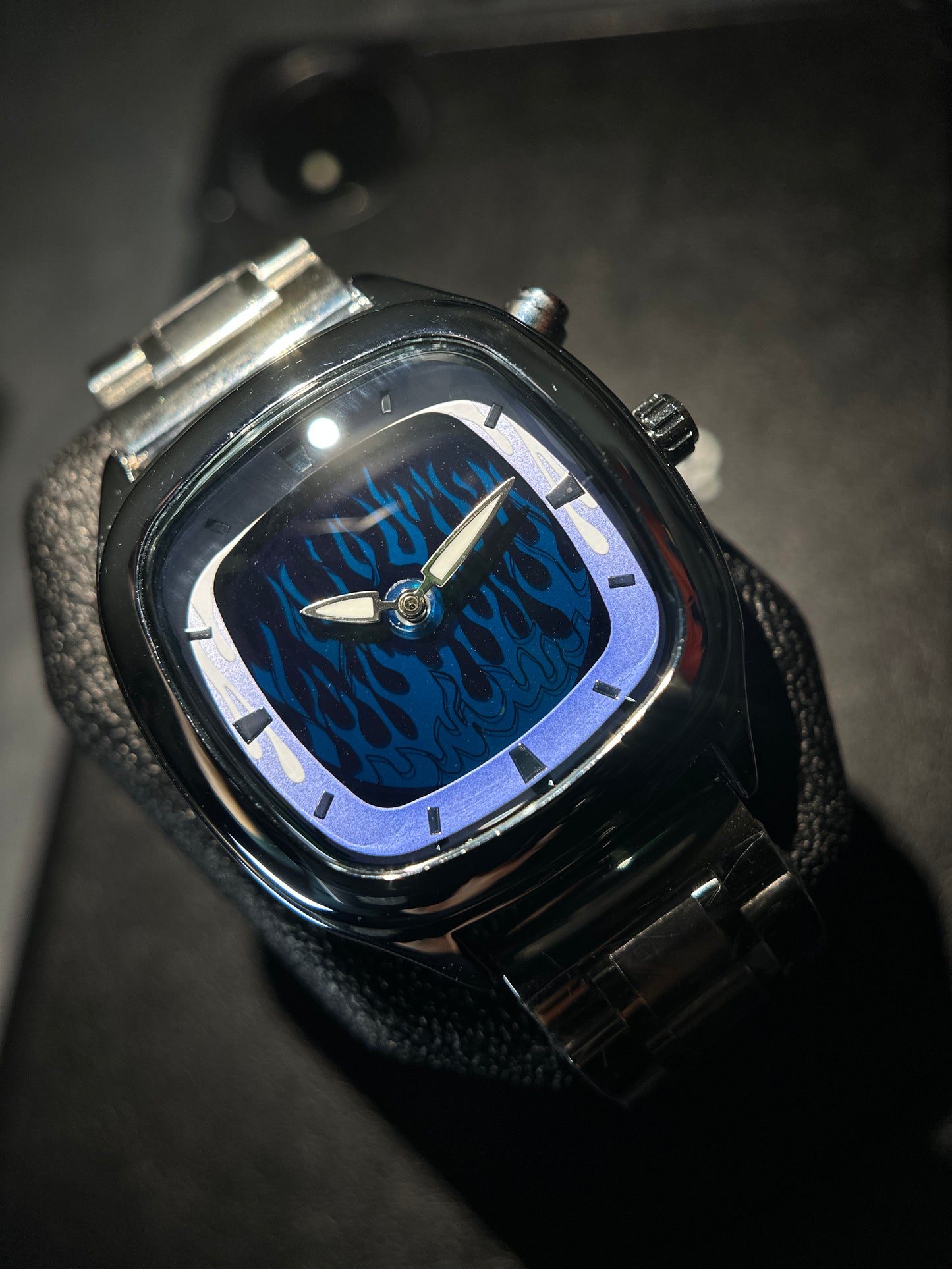 F- DRAGON   |  FLAME RETRO Y2K WRIST WATCH SQUARE DIAL