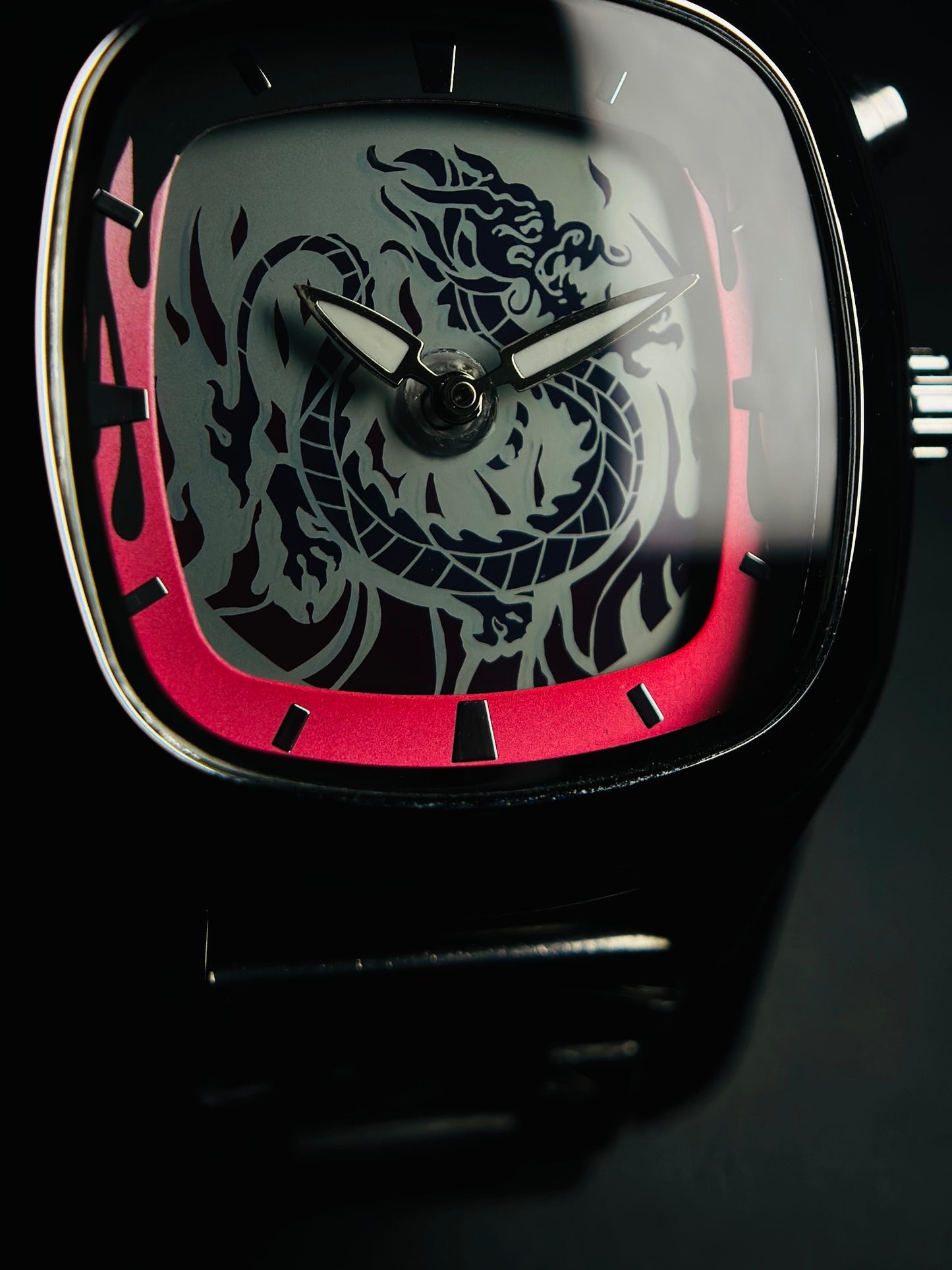 F- DRAGON   |  FLAME RETRO Y2K WRIST WATCH SQUARE DIAL