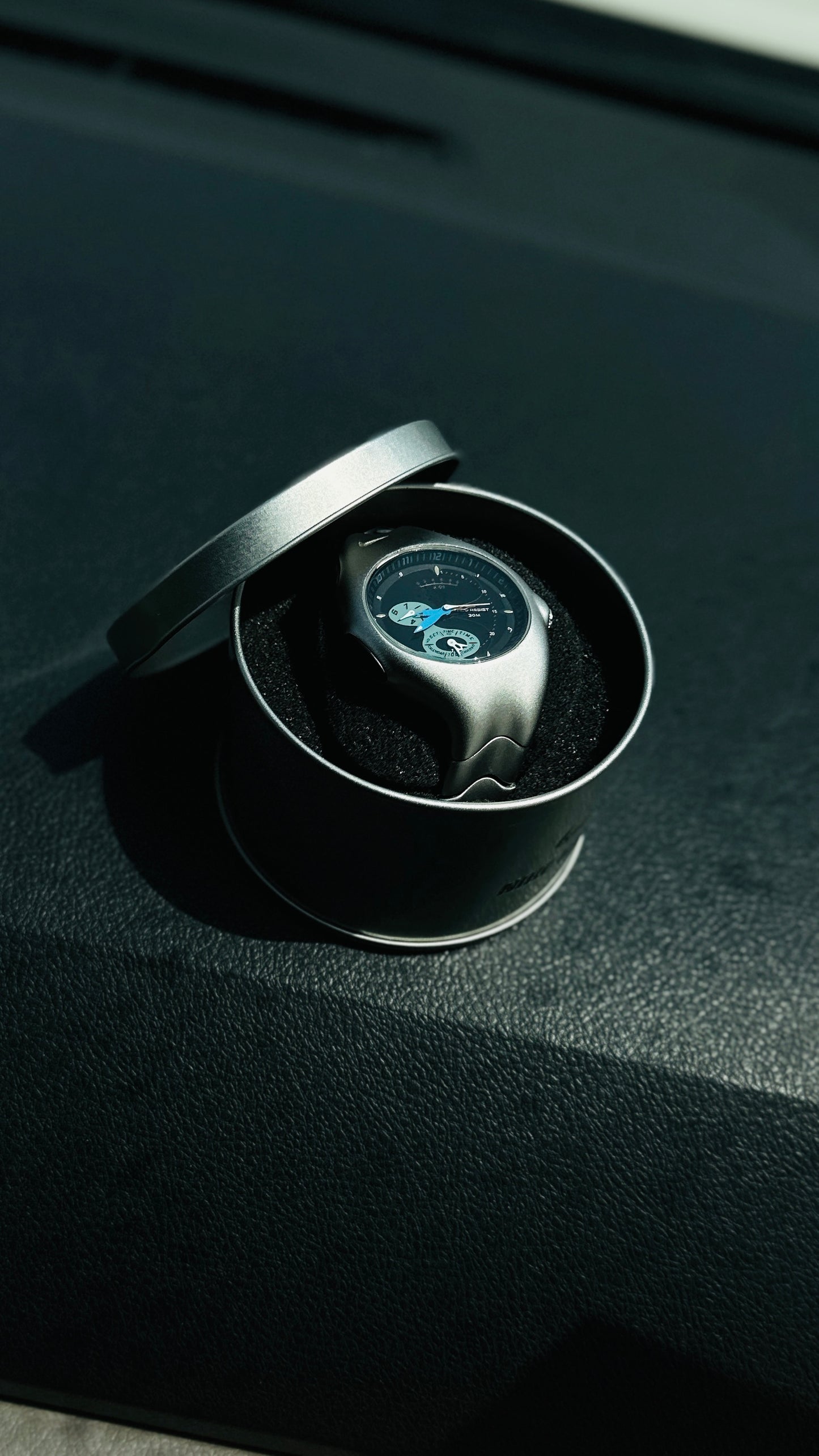 N.I.K.E - TRIAX Chronograph Watch – Retro Y2K Sports Classic