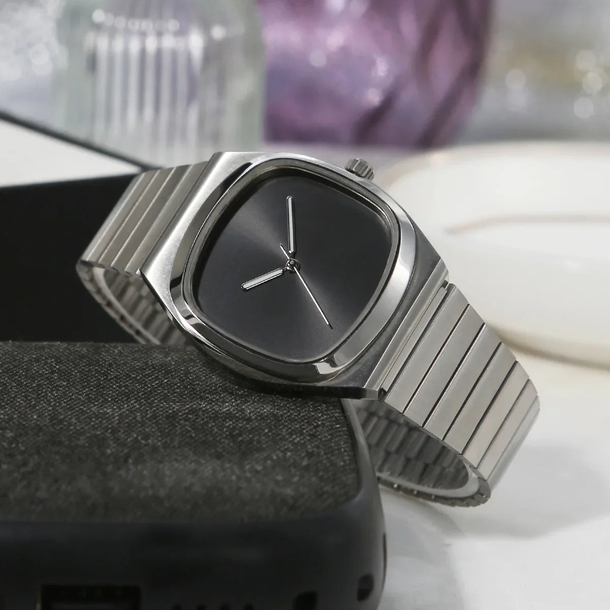 Couple Watch for Men Women Reloj Mujer Man Quartz Wristwatch Male Luxury Black Sliver Color Vintage Ladies Stainless Steel Clock