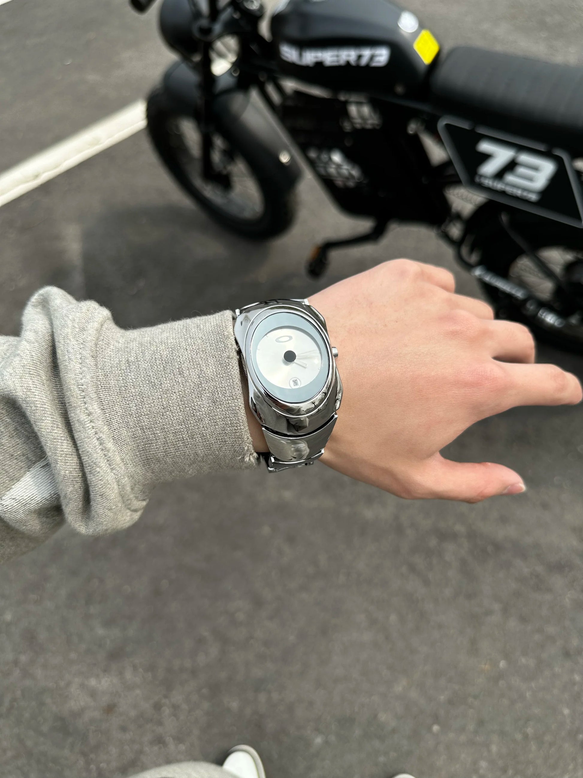 y2k OAKLEY TIME BOMB 2.0