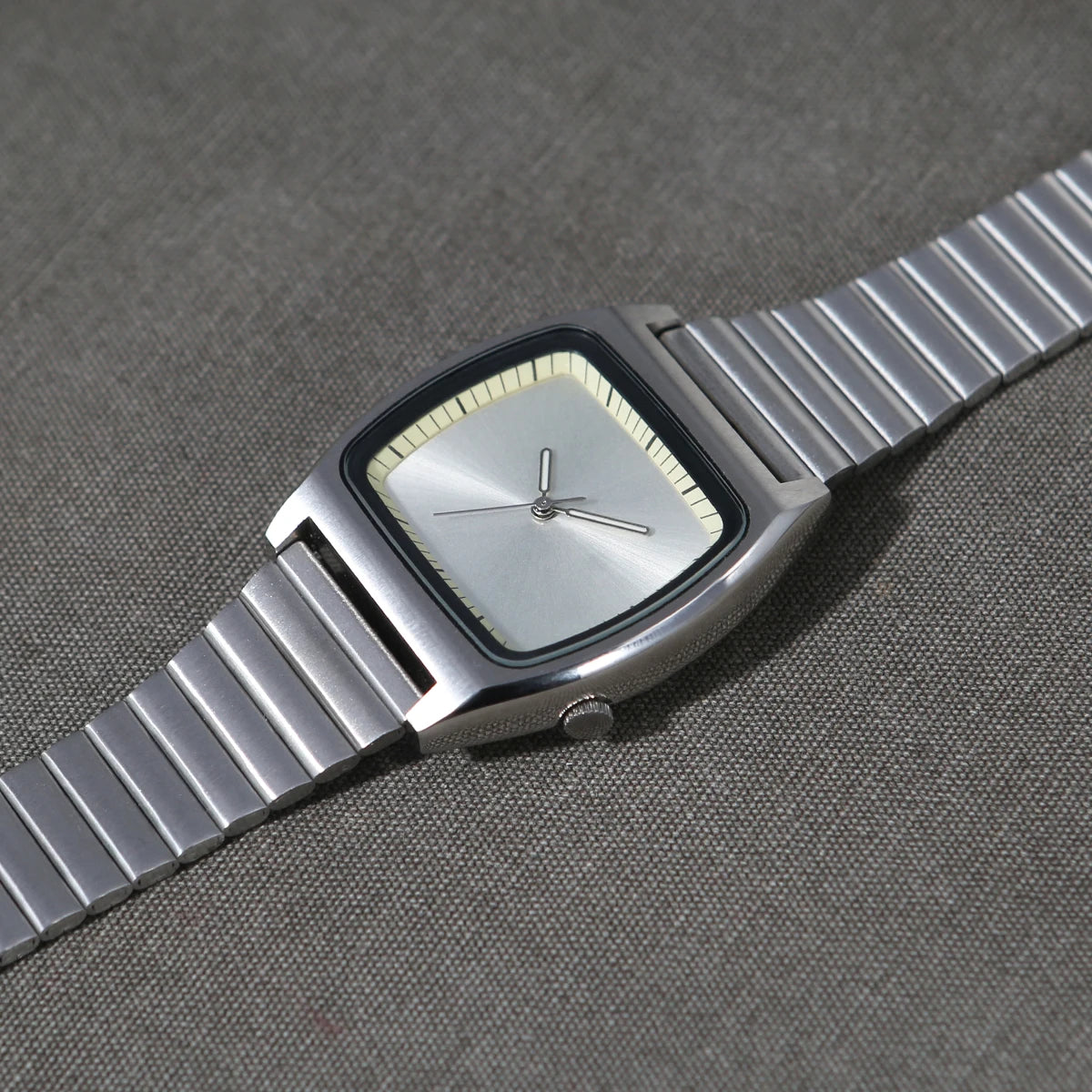 Bauhaus Design Retro Sterile Dial Stainless Steel Unisex Quartz Watch -REQUIRED PRE-ORDER CHAT WITH US ON WEB