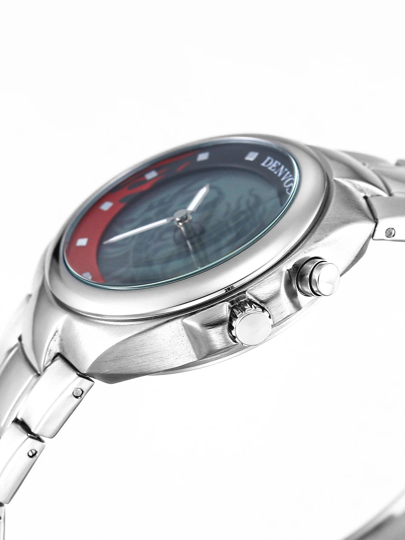 FLAME-FORGED DRAGON STYLE – Y2K STEEL WRIST LEGEND